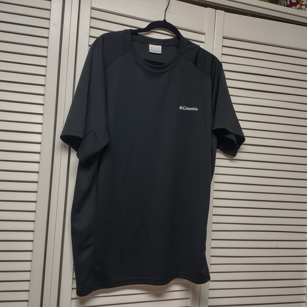 Columbia Men's Black Shirt